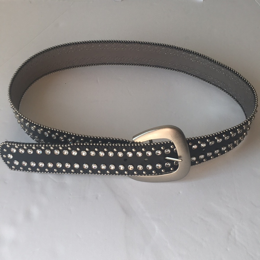 WCM Swarvsoki Crystal Leather Belt